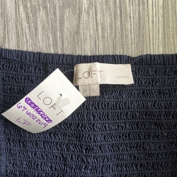 LOFT Eyelet‎ Ruffle Tank Top Size LP - Picture 8 of 10